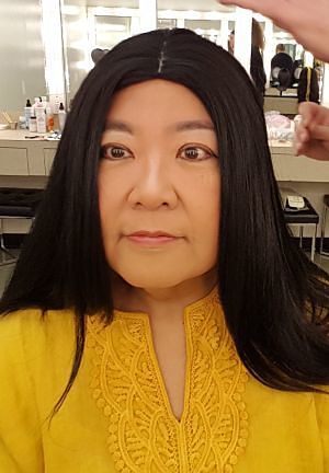 Put_on_wig_3_opt